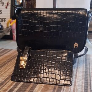 Vintage  Black Etienne Aigner Croc Embossed Cosmetic Case With Id Card Holder